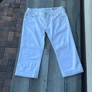 Miss Me, White Capri Jeans, Excellent Condition, Size 31